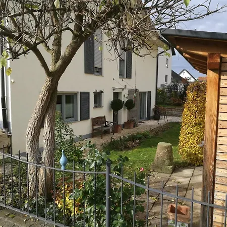 Apartment Ferienwohnung Im Sonnigen Markgraflerland *